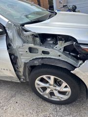 2020 Chevrolet Equinox FWD LT 2.0L Turbo - Primary Damage Straight On Image